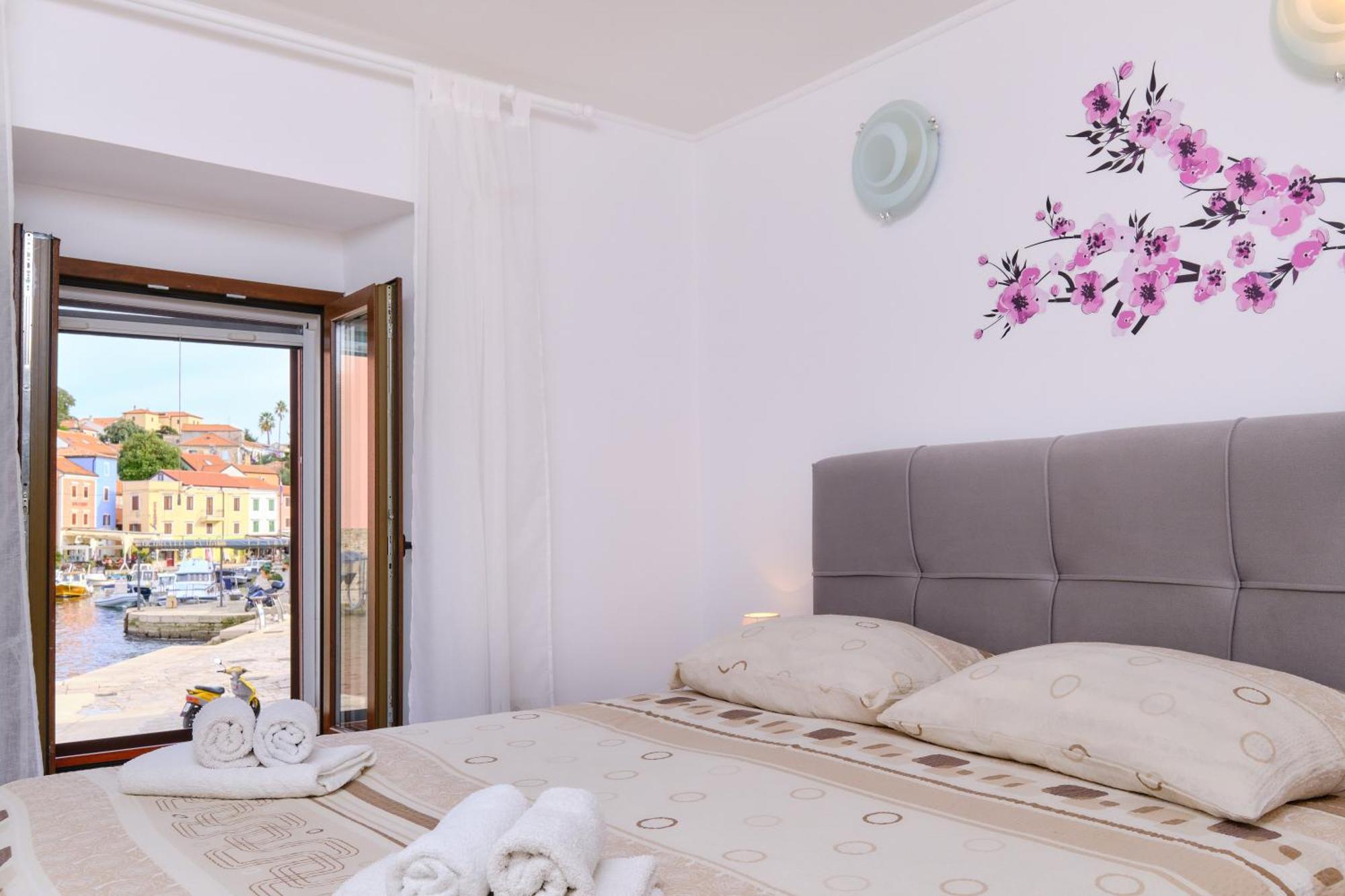 Apartments Antonella Veli Lošinj Exterior foto